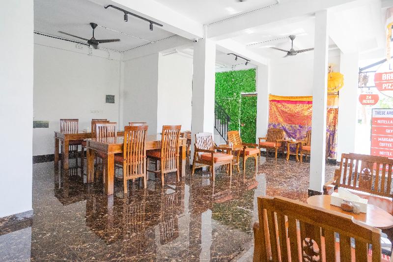 Margarita Surf Hostel Canggu - Restoran
