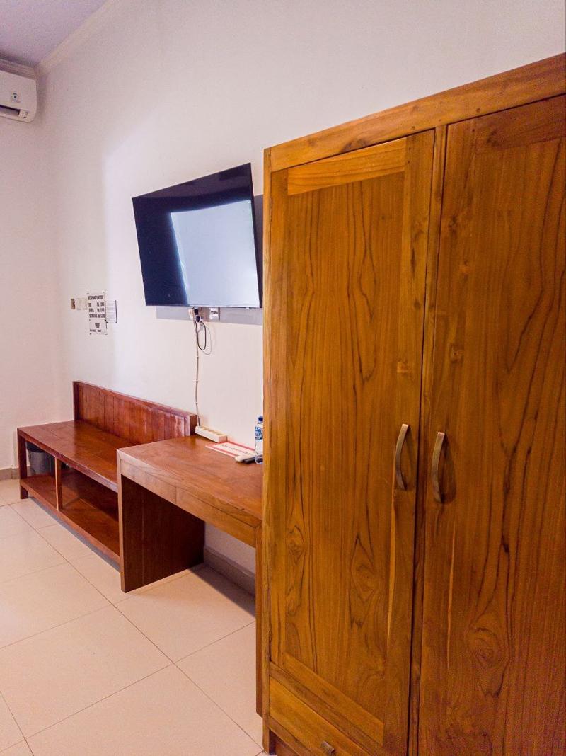 Ketapang Guesthouse Echo Beach Canggu by ZUZU - Oda