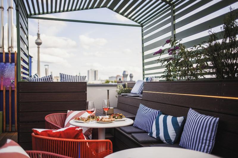 The Circus Hotel - Teras