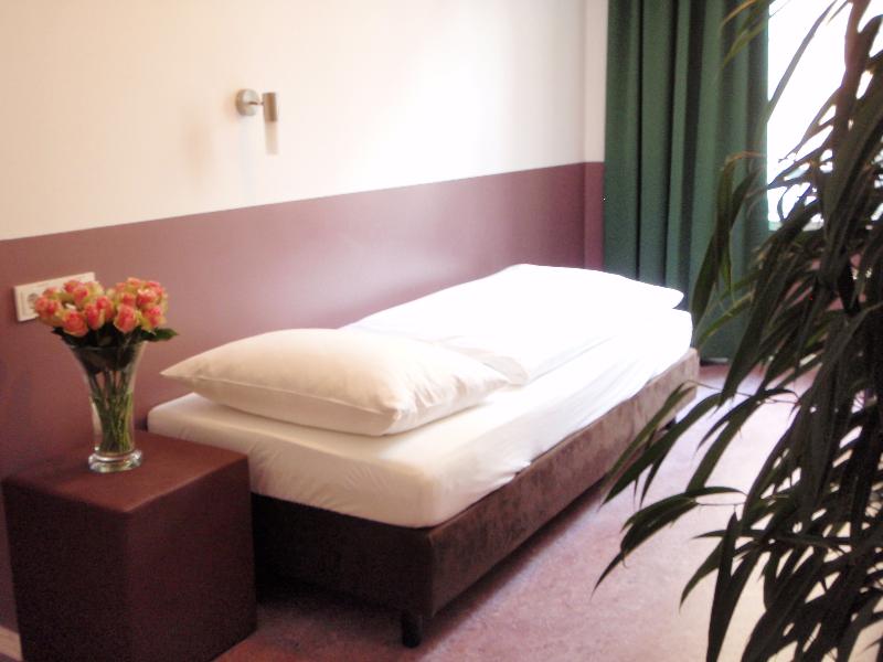 Grand Hostel Berlin Classic - Oda