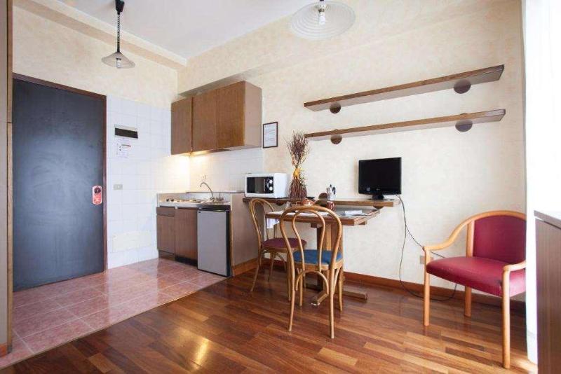 Residence Desenzano - Oda