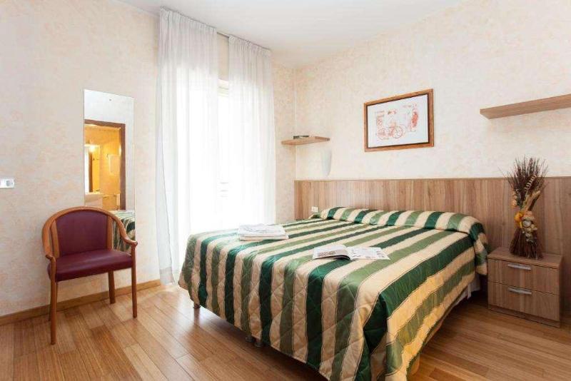Residence Desenzano - Oda