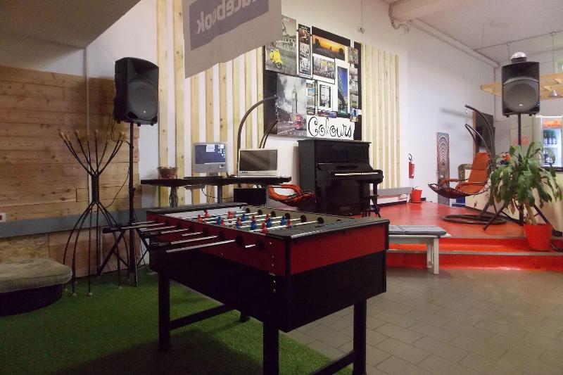 Hostel Colours - Aktivite