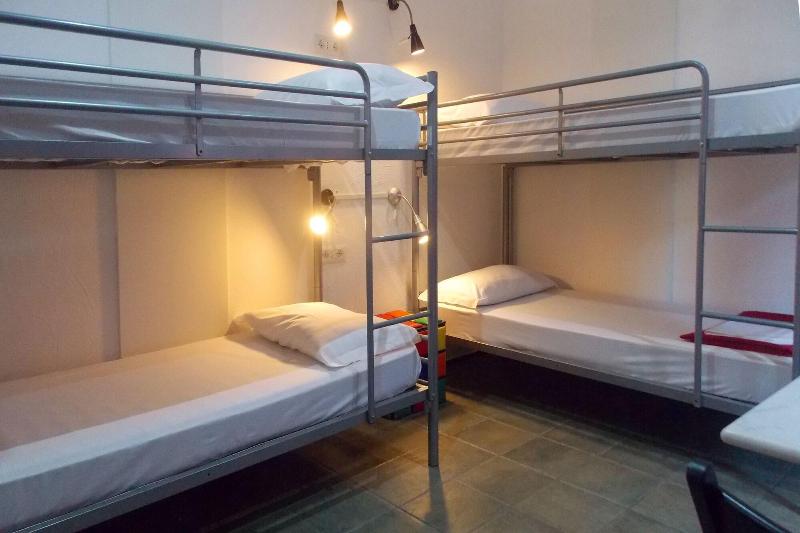 Hostel Colours - Oda