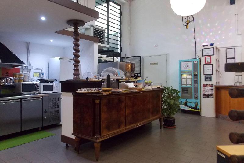 Hostel Colours - Restoran