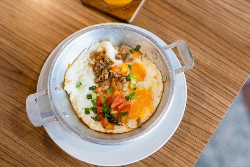 Nonthaburi Palace - Restoran