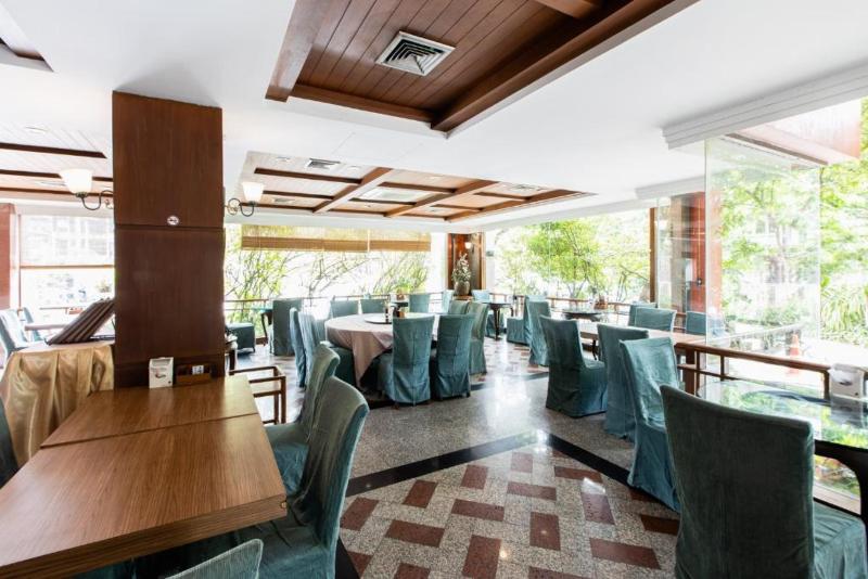 Nonthaburi Palace - Restoran