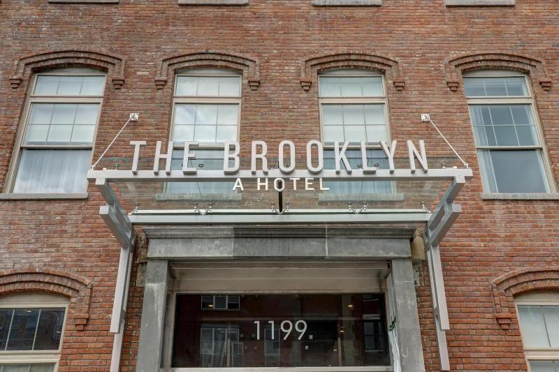 The Brooklyn - Genel