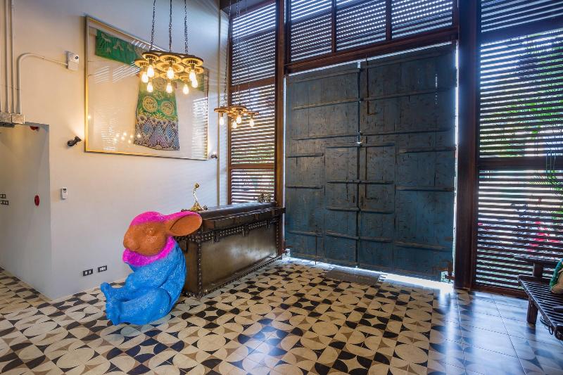 River Art Hotel - Lobi