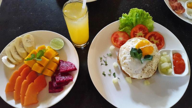 The Calmtree Bungalow - Restoran