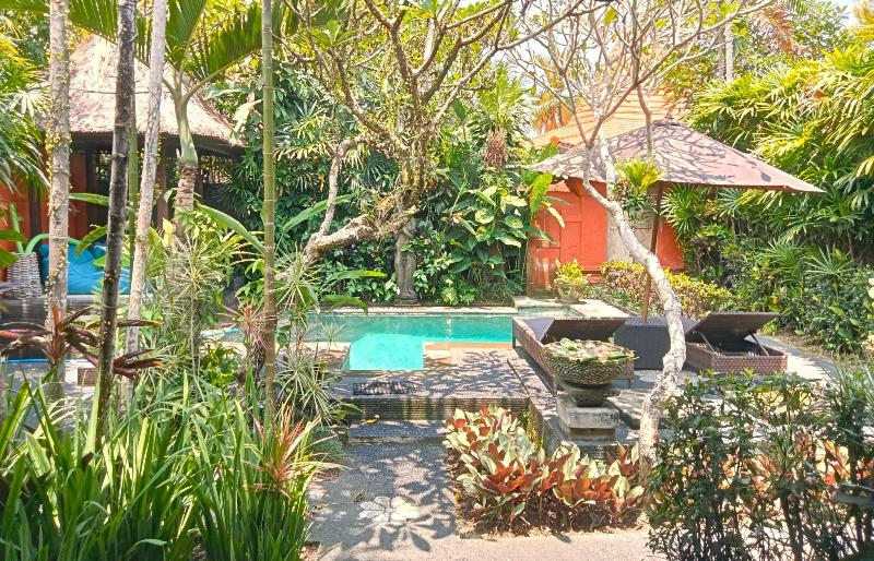 Lily Lane Villas - Genel