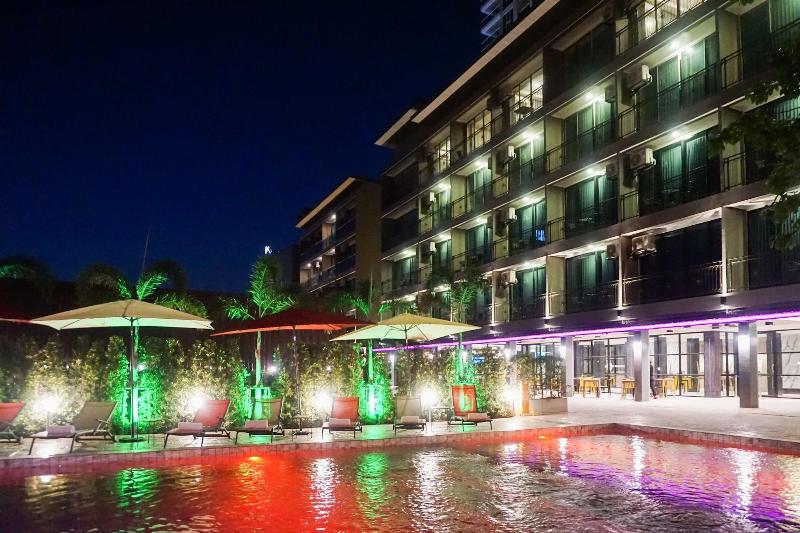 GLOW Pattaya - Aktivite