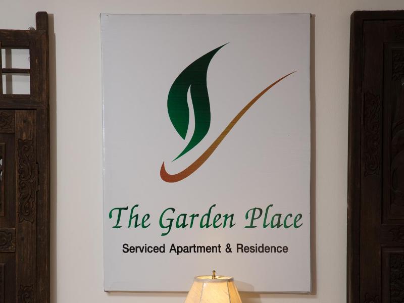 The Garden Place - Lobi