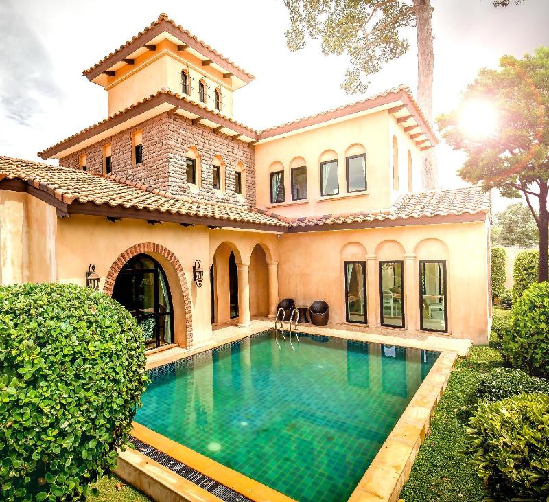 Chivani Pattaya - Oda