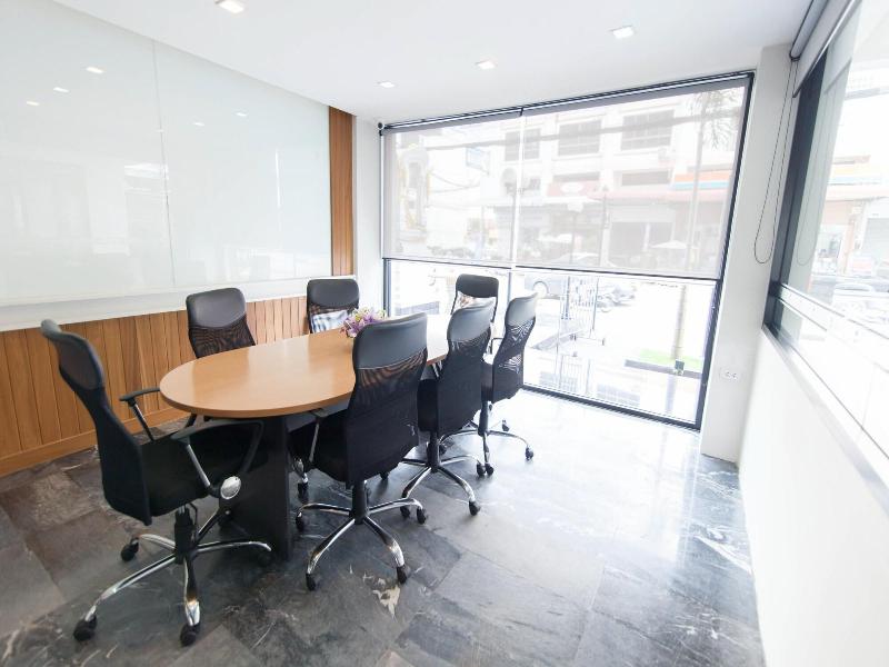 Racha Residence - Toplantı