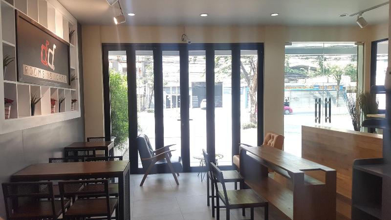 Double D Rooms Cafe - Genel