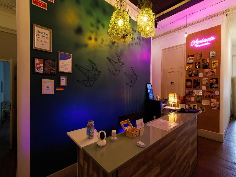Ambiente Hostel Rooms - Lobi