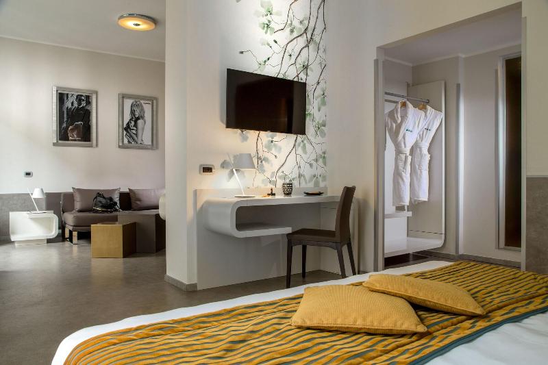 Montenapoleone Suites - Oda