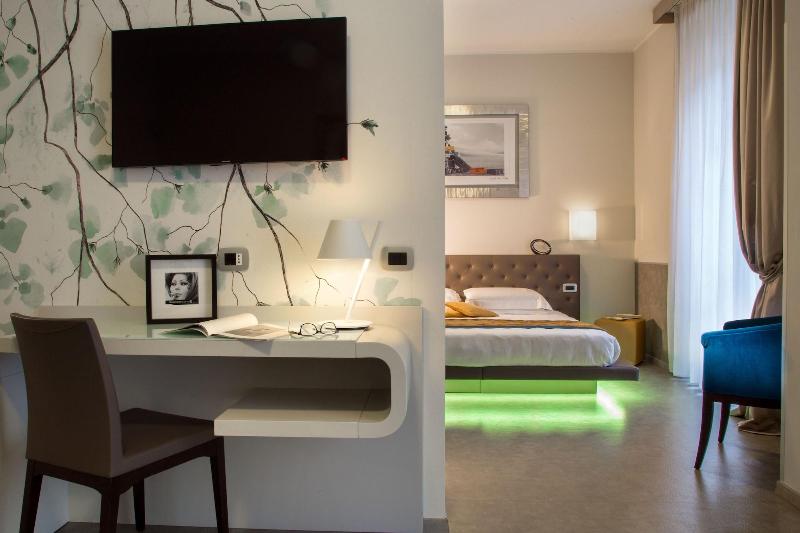 Montenapoleone Suites - Oda