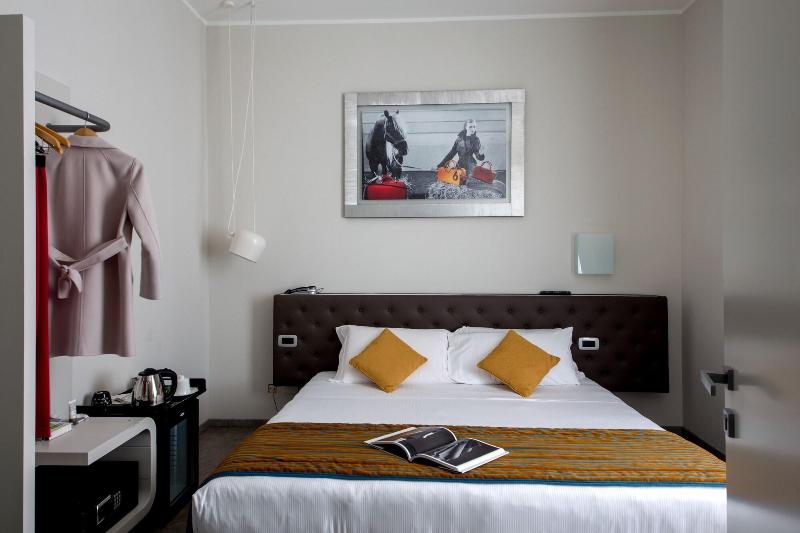 Montenapoleone Suites - Oda