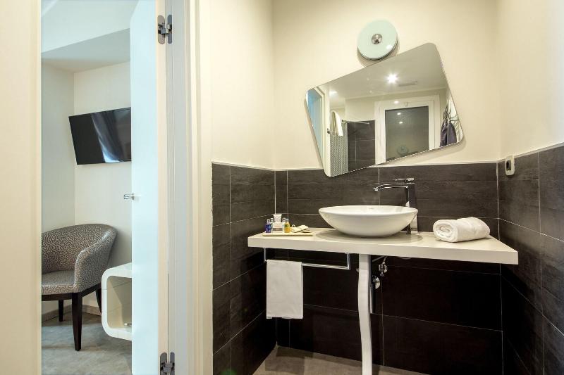 Montenapoleone Suites - Oda