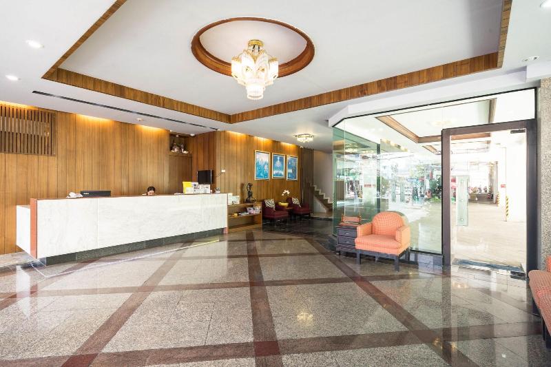 Nice Hotel Ratchada - Lobi