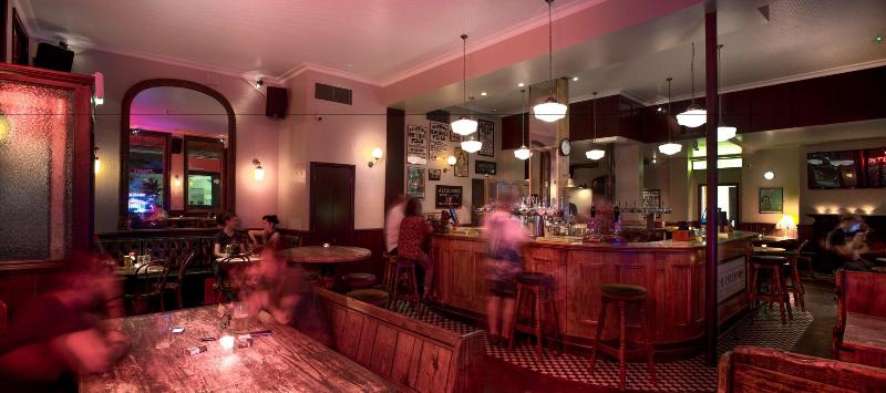 Camden Enterprise Hotel - Bar