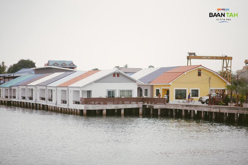 Baan Tah On The Sea - Genel