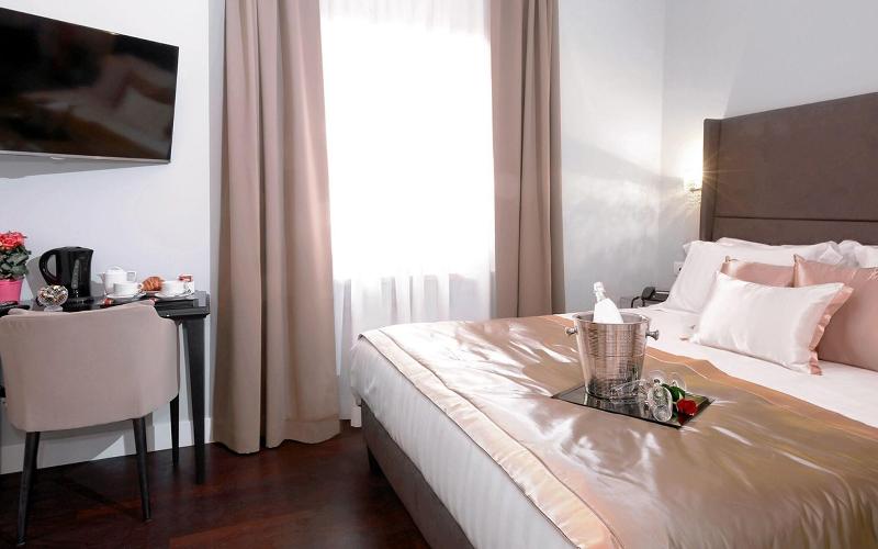 Piazza Di Spagna Suite De Charme - Oda