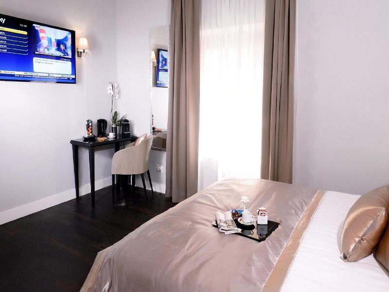 Piazza Di Spagna Suite De Charme - Oda
