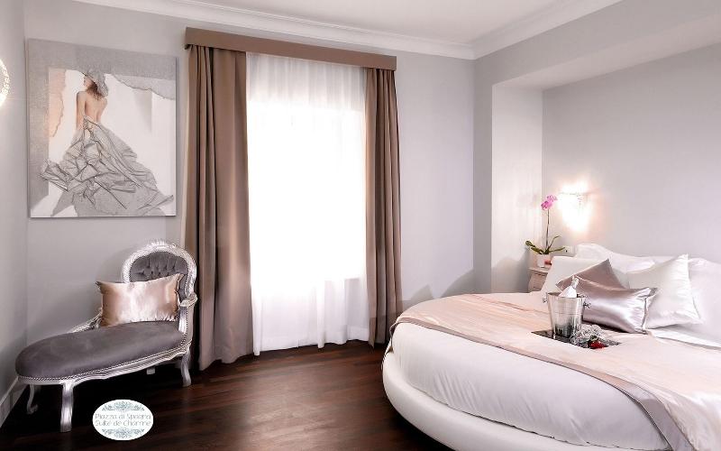 Piazza Di Spagna Suite De Charme - Oda
