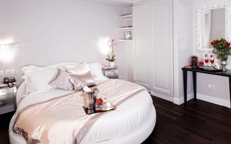 Piazza Di Spagna Suite De Charme - Oda