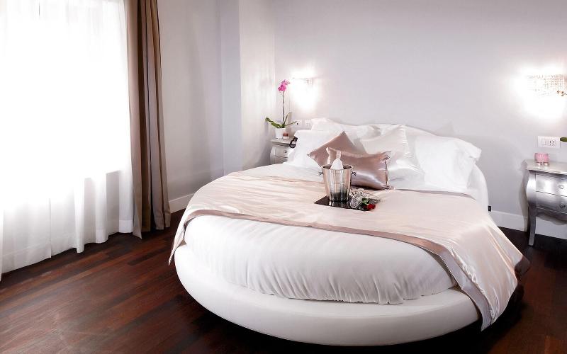 Piazza Di Spagna Suite De Charme - Oda