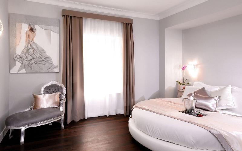 Piazza Di Spagna Suite De Charme - Oda