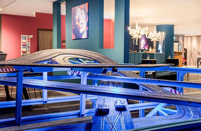 elaya hotel oberhausen, Trademark by Wyndham - Lobi