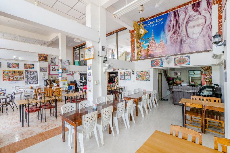 OYO 906 Bann One Love - Restoran