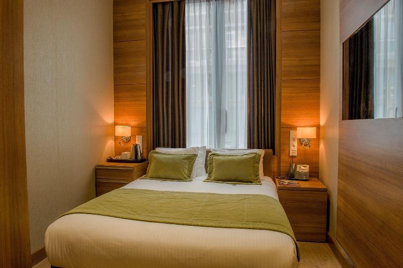 Grand Hotel Downtown - Oda