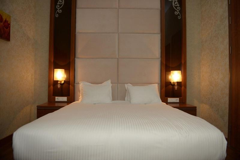 Grand Hotel Downtown - Oda