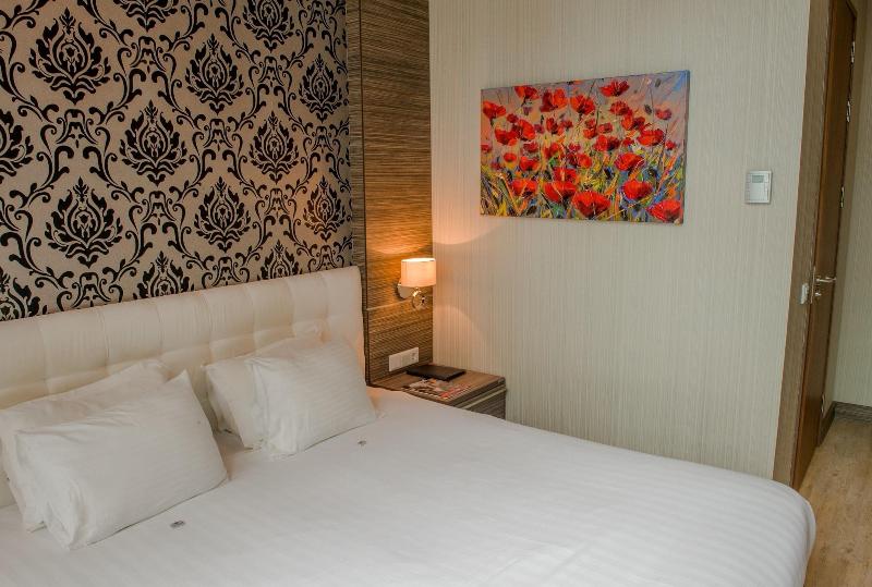 Grand Hotel Downtown - Oda