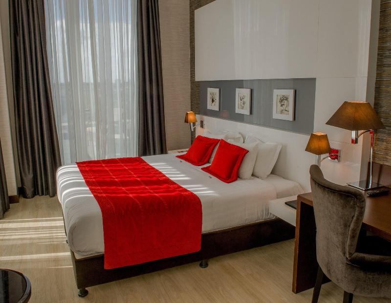 Grand Hotel Downtown - Oda