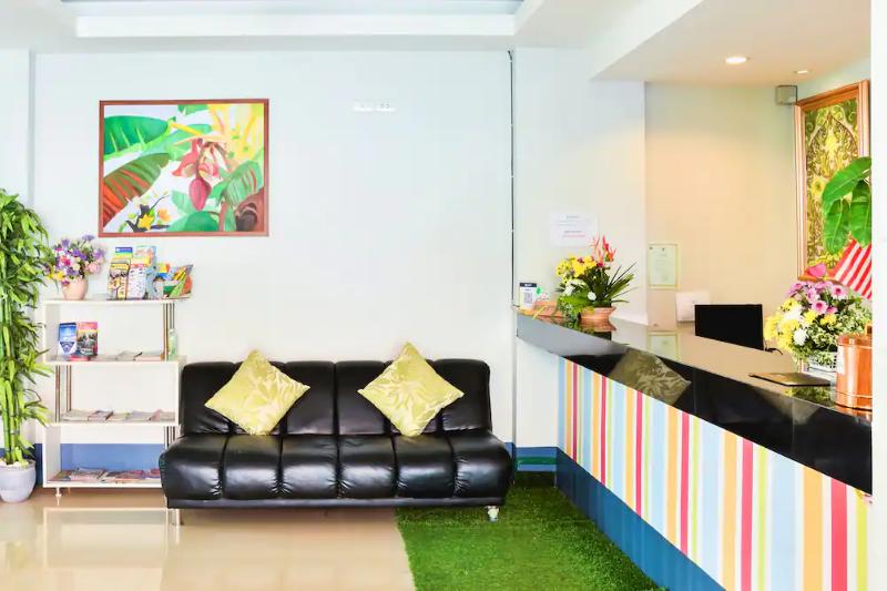 The Orange City Resort by ZUZU - Lobi