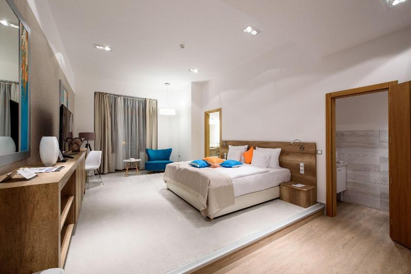 Karoly Corner Residences - Oda