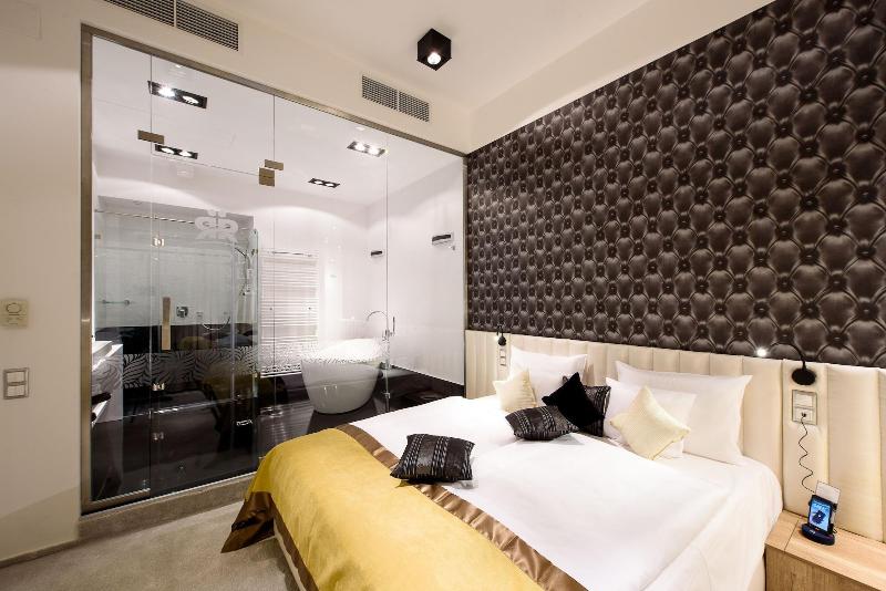 Karoly Corner Residences - Oda