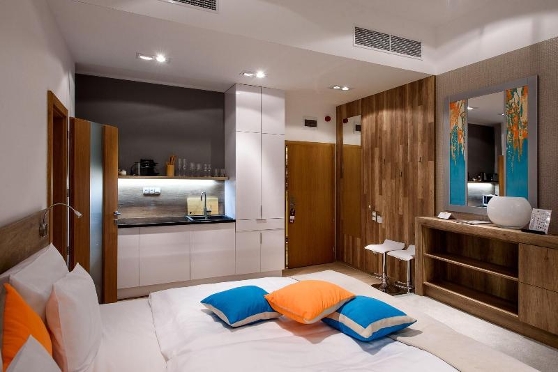 Karoly Corner Residences - Oda