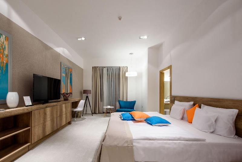 Karoly Corner Residences - Oda
