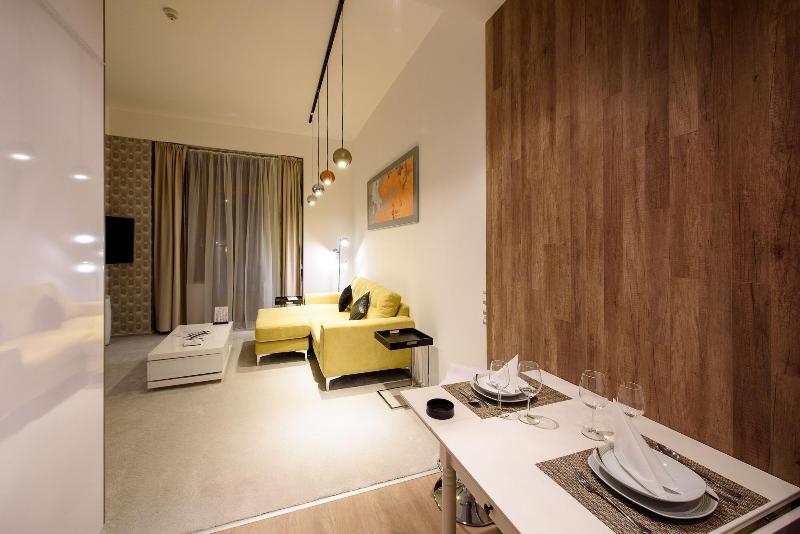 Karoly Corner Residences - Oda
