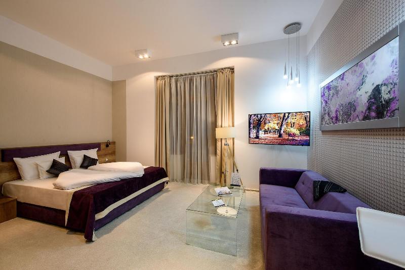 Karoly Corner Residences - Oda