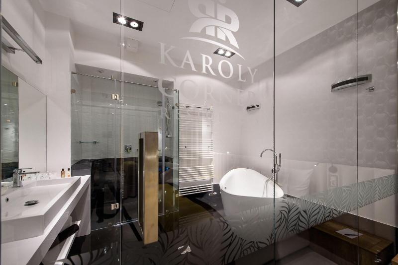 Karoly Corner Residences - Oda