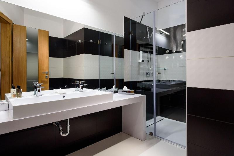 Karoly Corner Residences - Oda