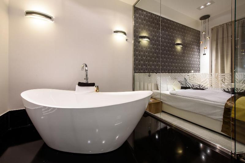 Karoly Corner Residences - Oda